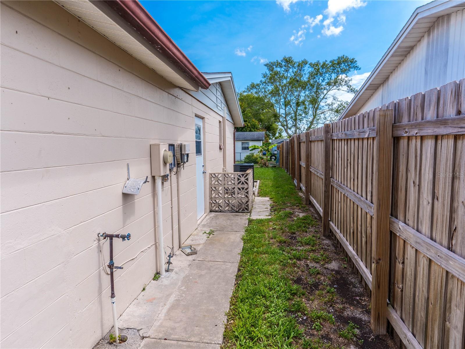 7024 MAYFIELD DR, PORT RICHEY, FL, 34668
