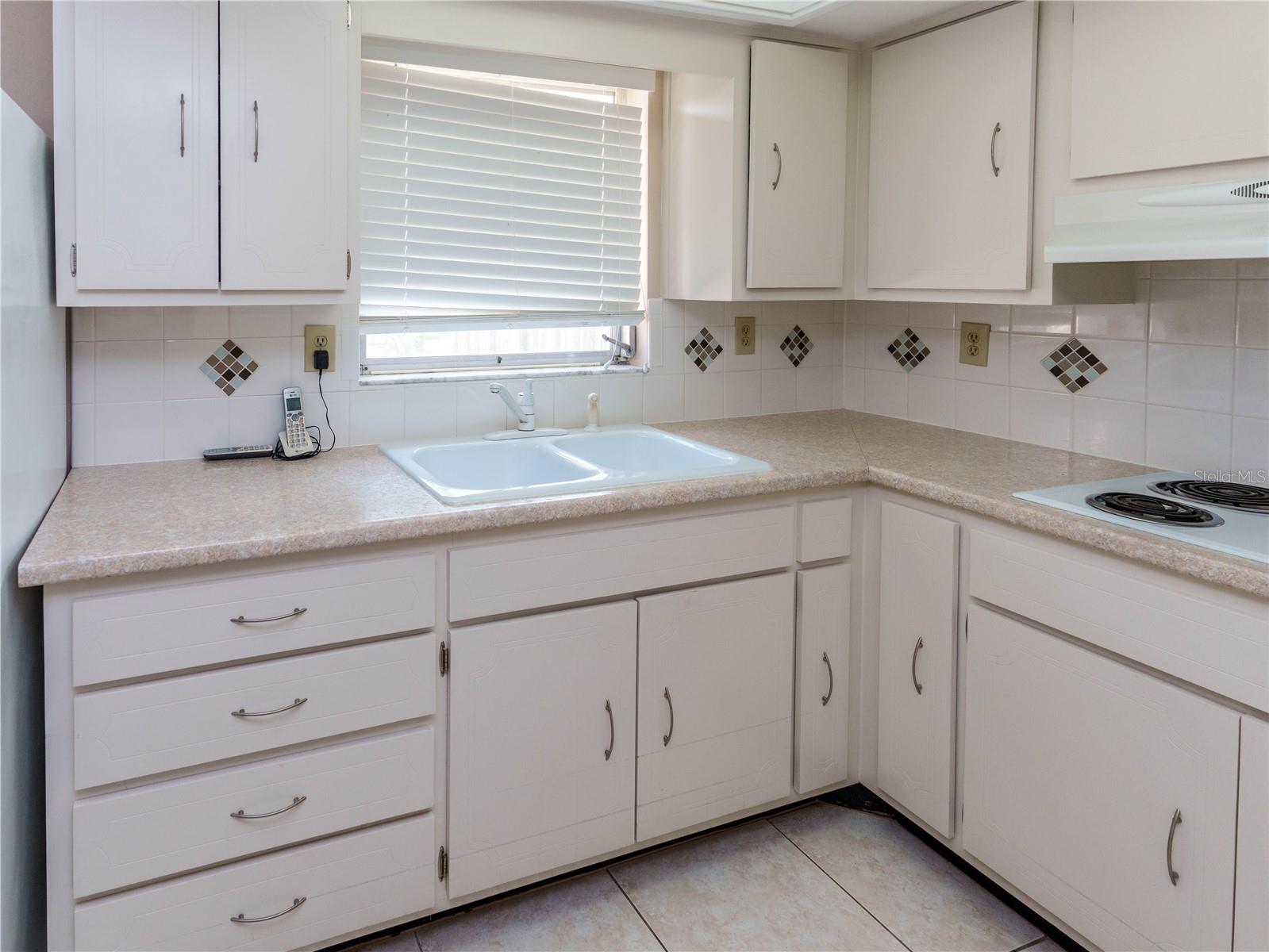 7024 MAYFIELD DR, PORT RICHEY, FL, 34668