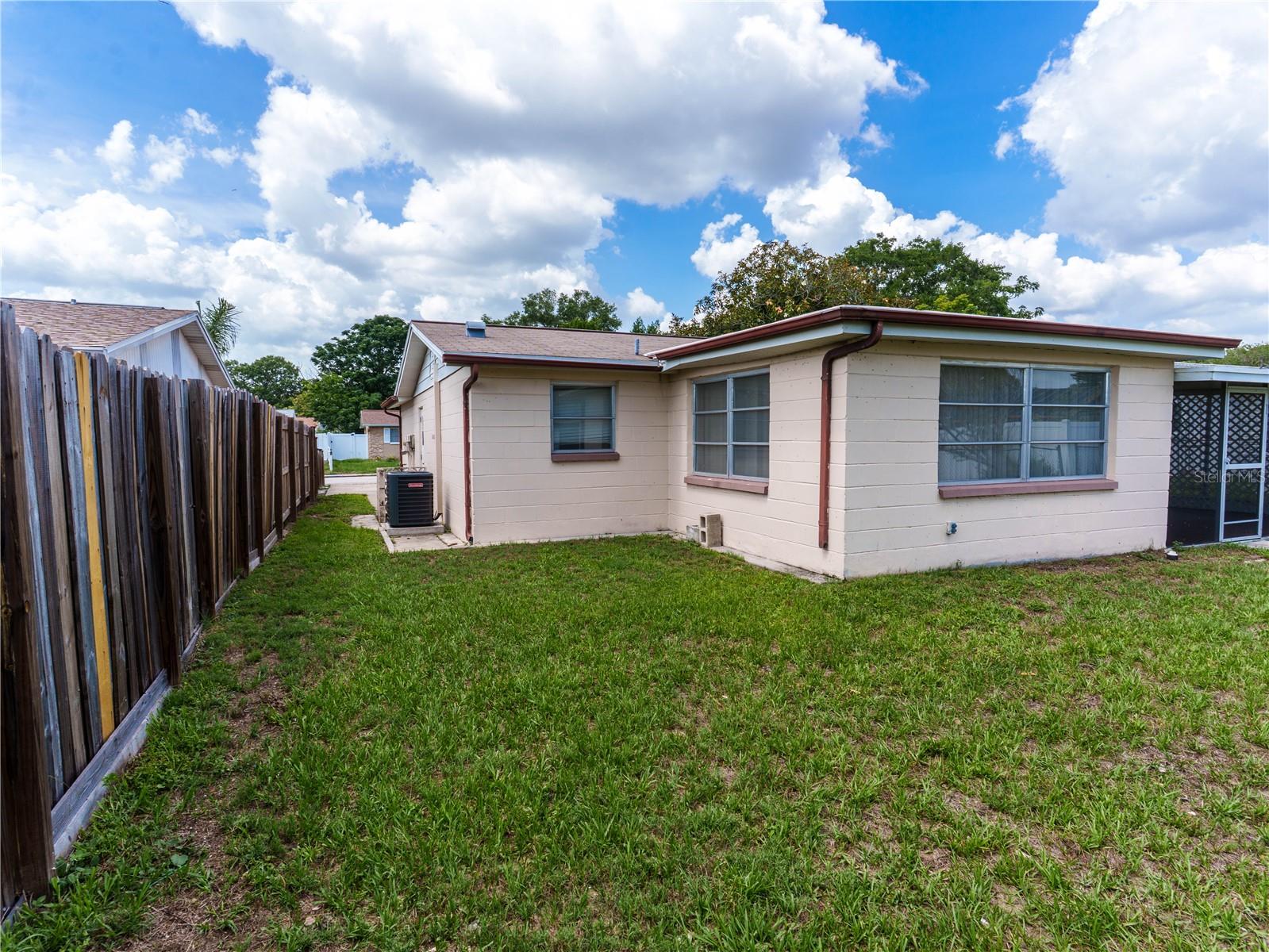 7024 MAYFIELD DR, PORT RICHEY, FL, 34668
