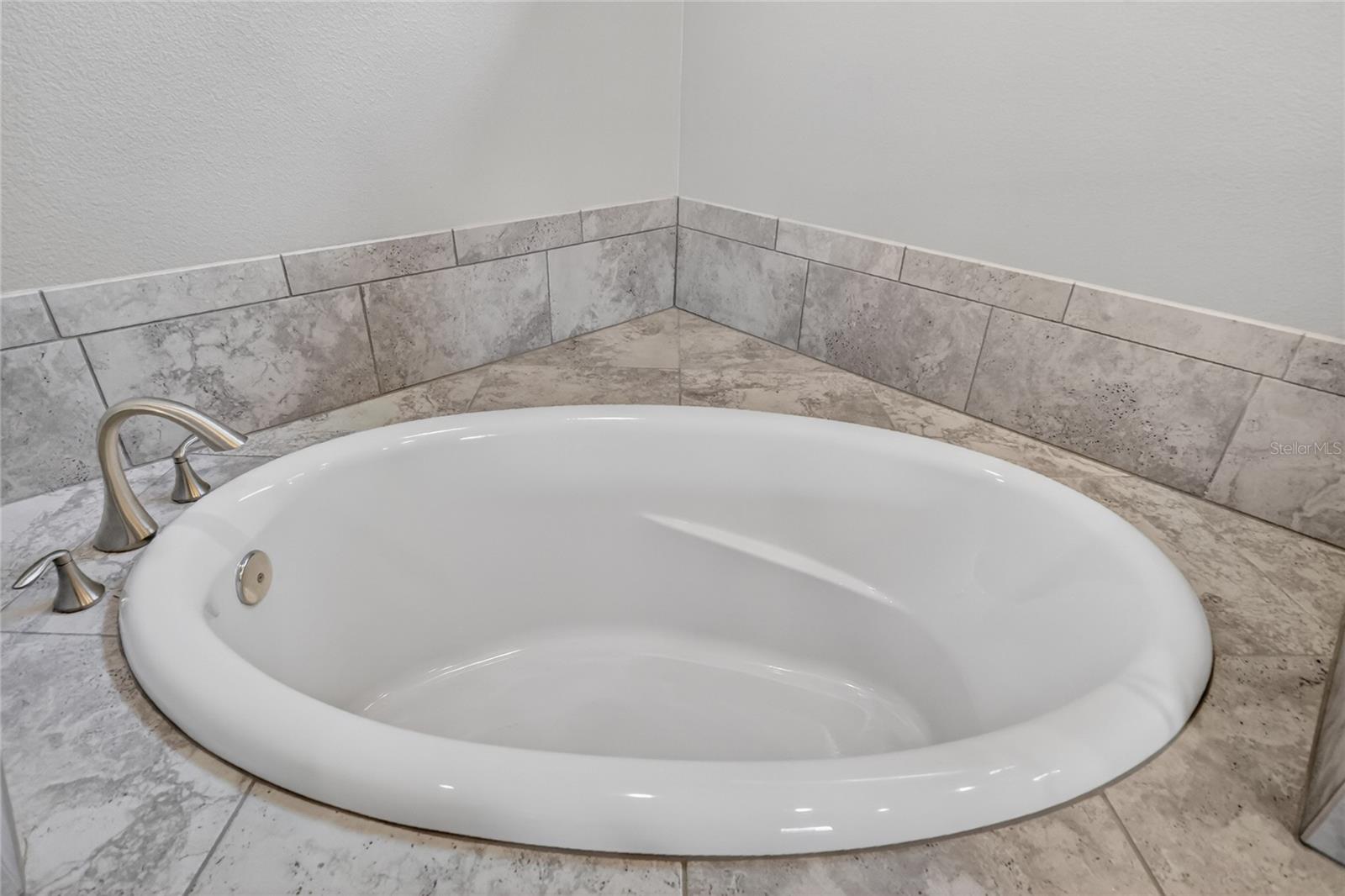 35542 SENECA RESERVE DR, EUSTIS, FL, 32736