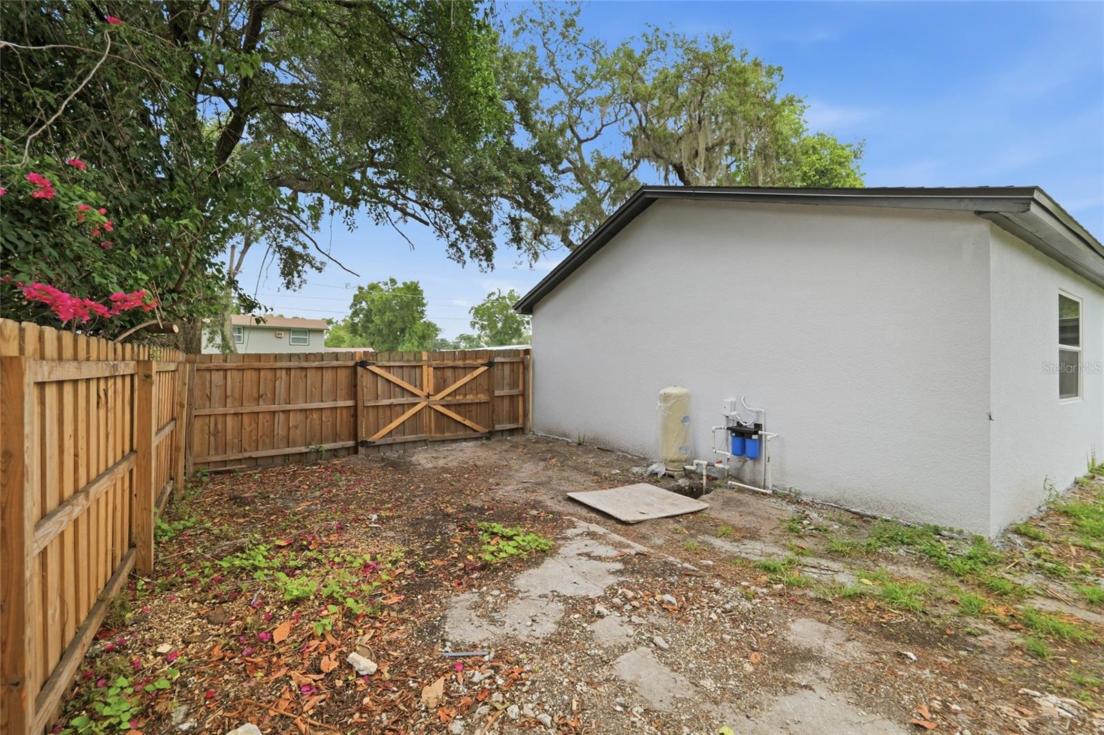 705 E 126TH AVE, TAMPA, FL, 33612