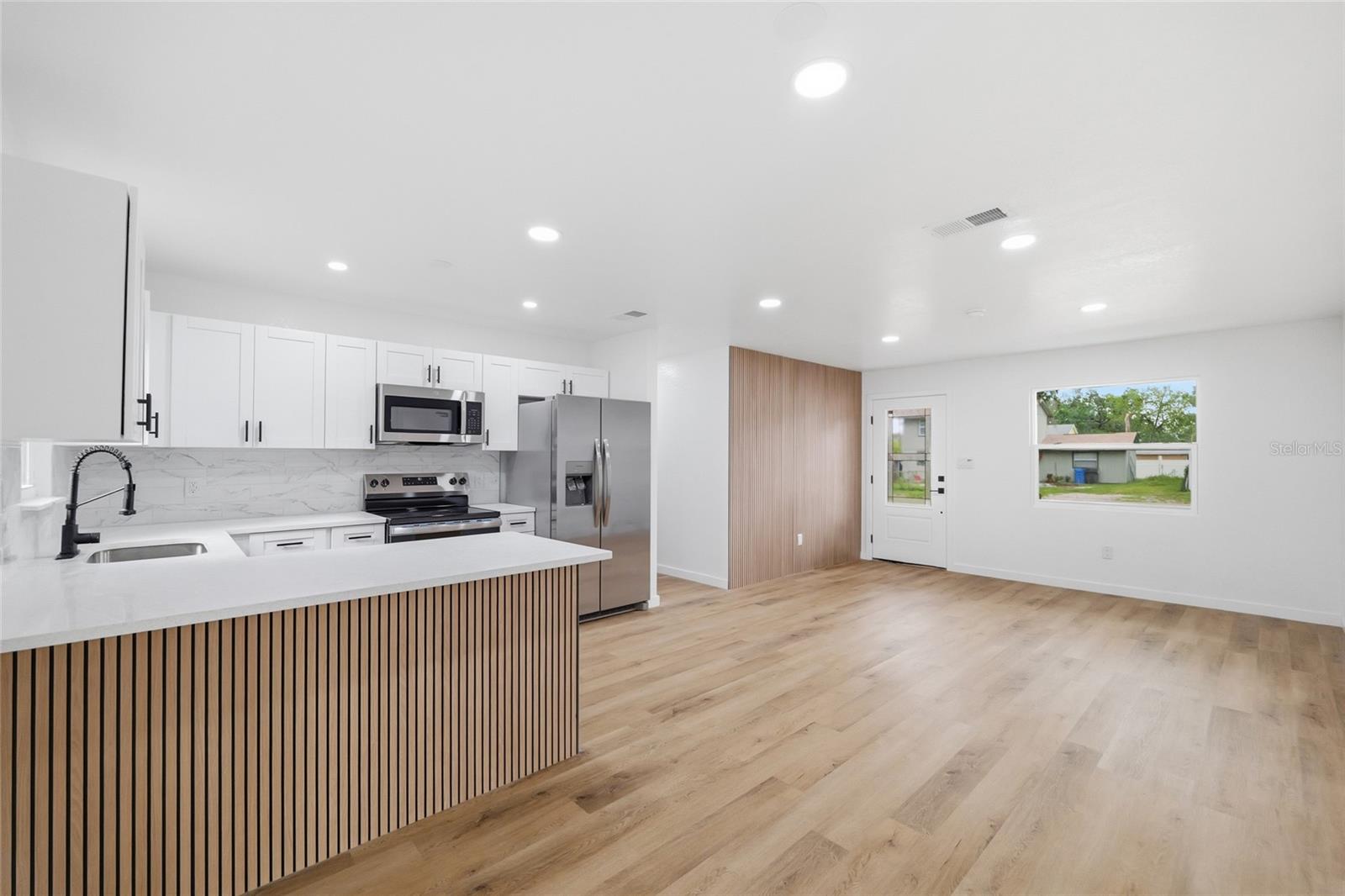 705 E 126TH AVE, TAMPA, FL, 33612