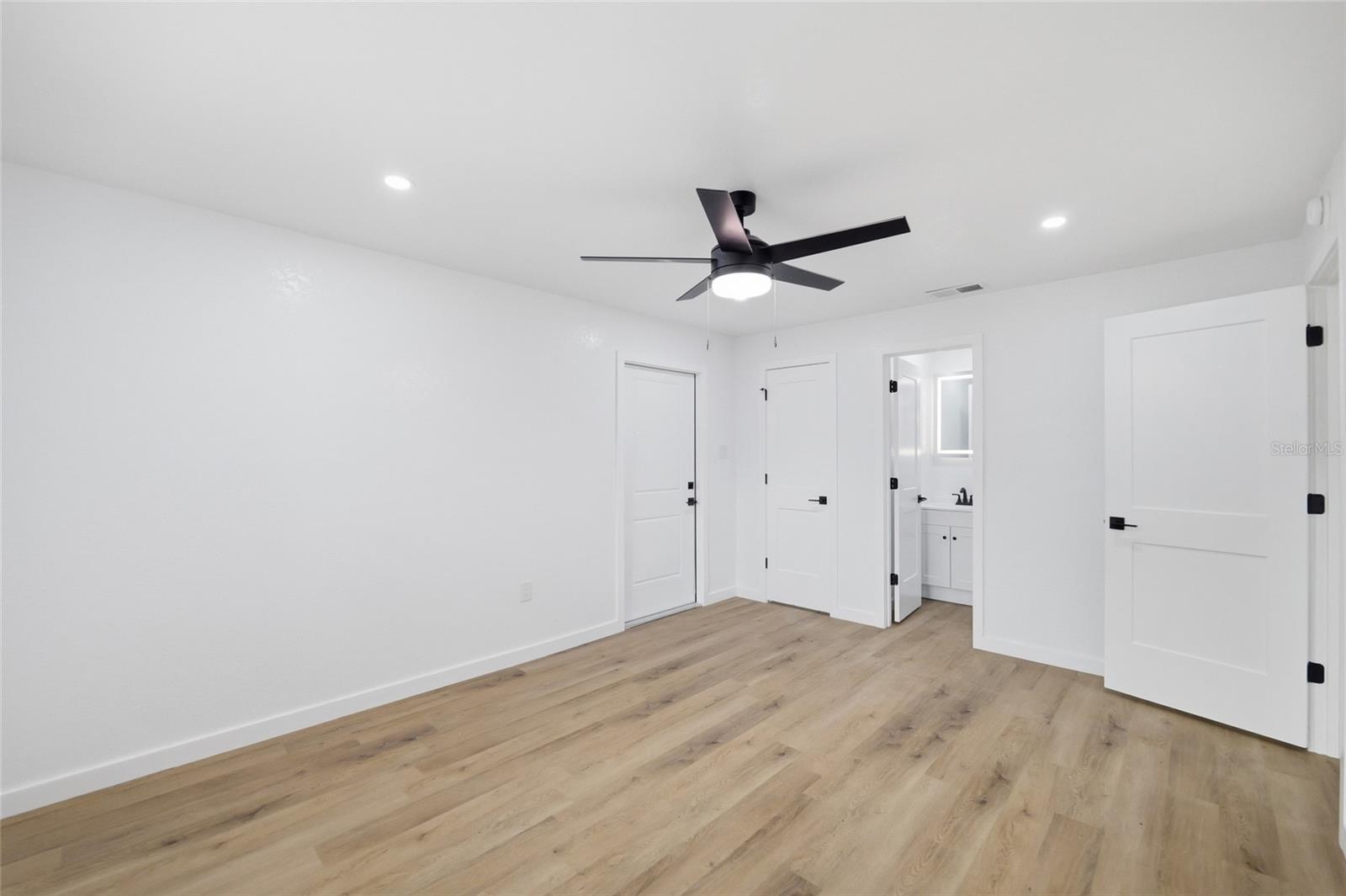 705 E 126TH AVE, TAMPA, FL, 33612