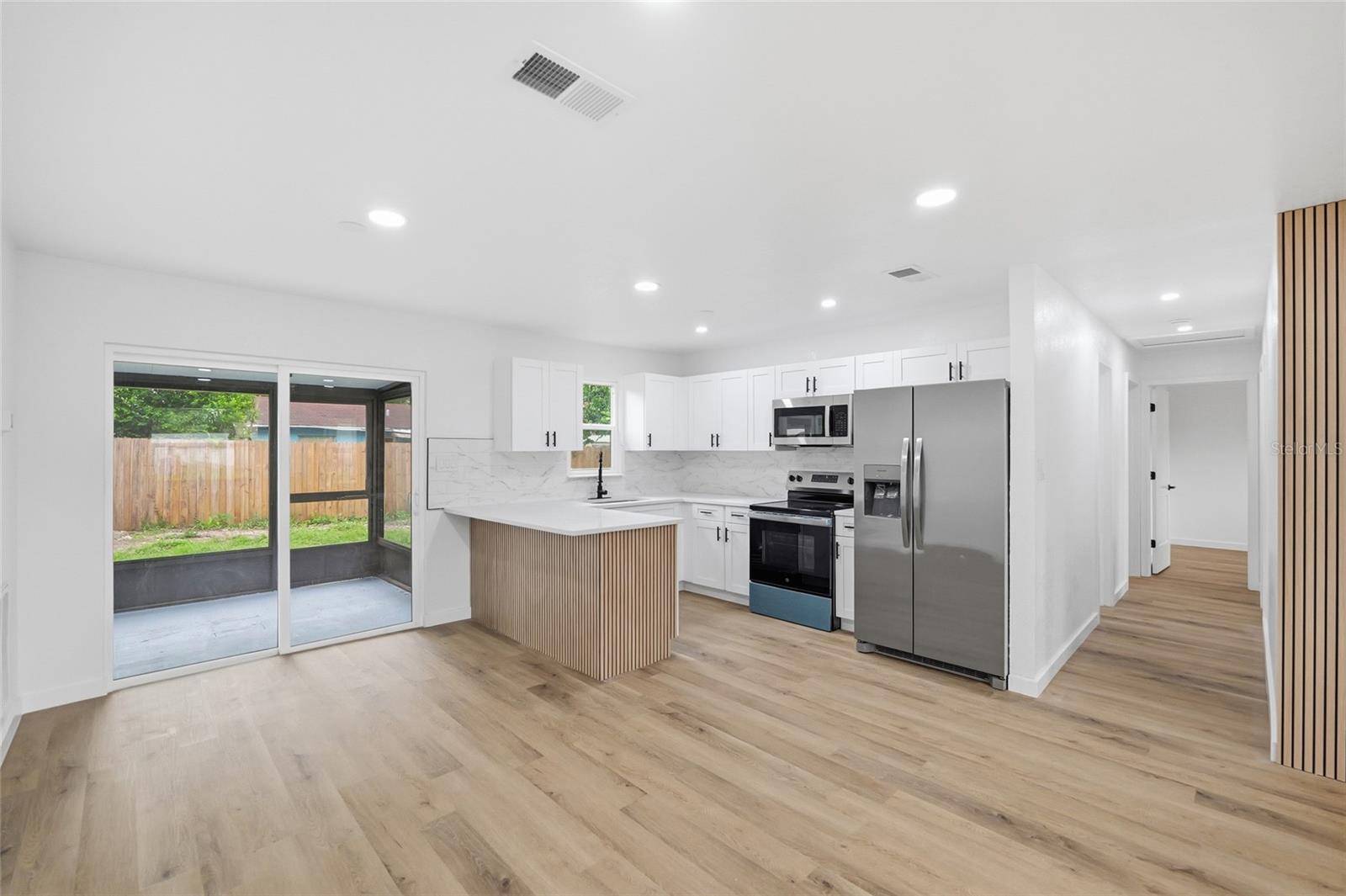 705 E 126TH AVE, TAMPA, FL, 33612