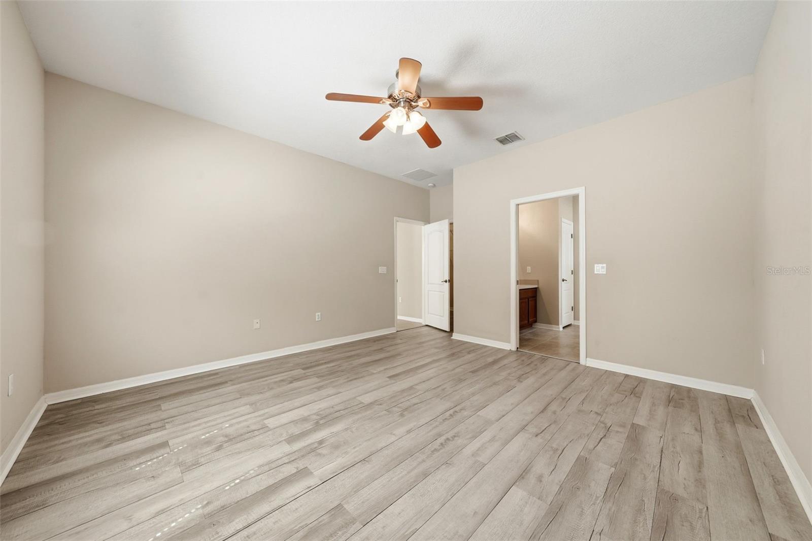 424 MISTY OAKS LN, EUSTIS, FL, 32736