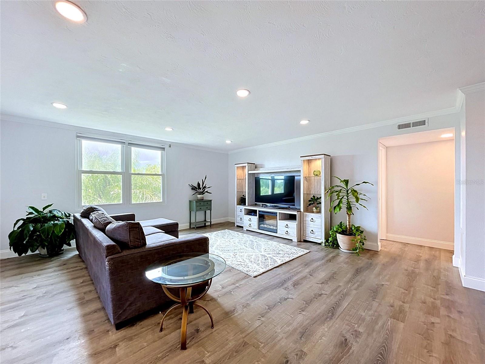 4651 1ST ST NE #311, ST PETERSBURG, FL, 33703