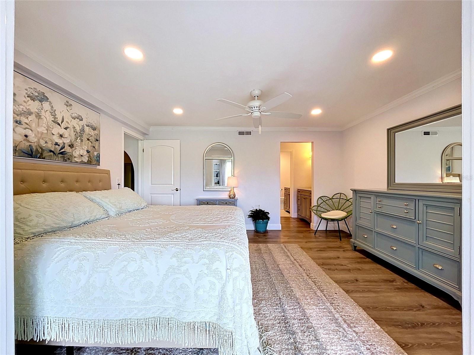 4651 1ST ST NE #311, ST PETERSBURG, FL, 33703