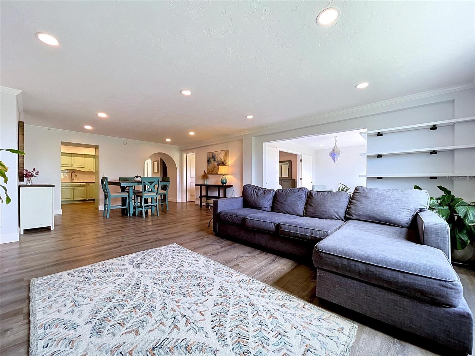4651 1ST ST NE #311, ST PETERSBURG, FL, 33703