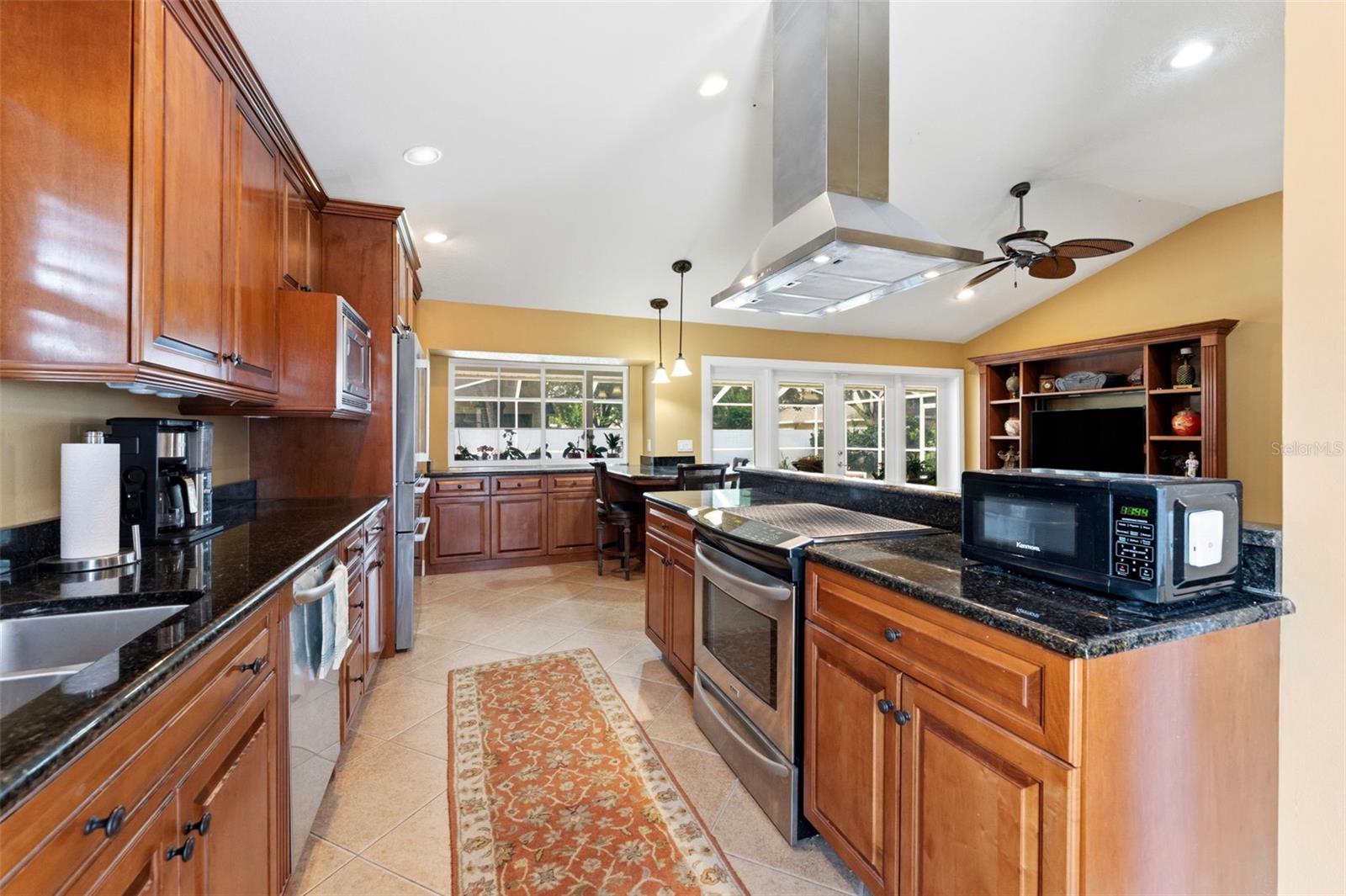 6308 EAGLEBROOK AVE, TAMPA, FL, 33625