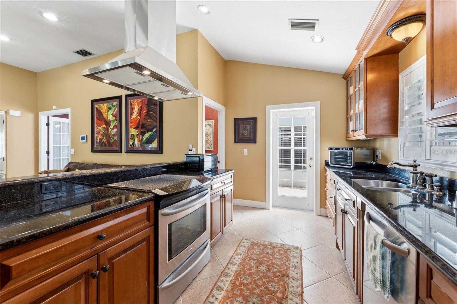 6308 EAGLEBROOK AVE, TAMPA, FL, 33625