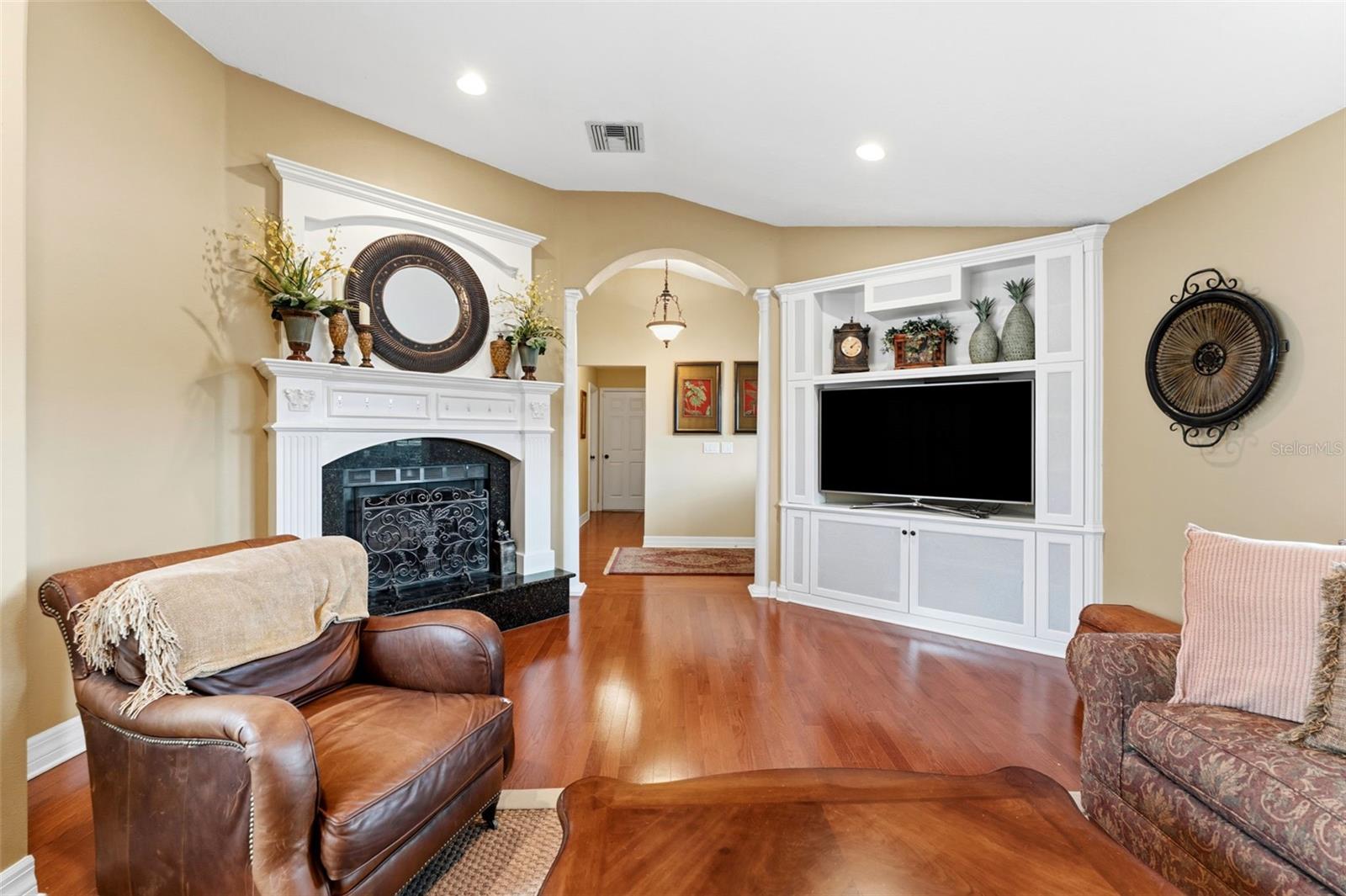 6308 EAGLEBROOK AVE, TAMPA, FL, 33625