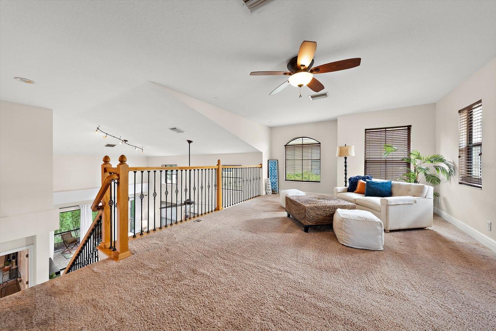 8241 ACADIAN LN, SEMINOLE, FL, 33777