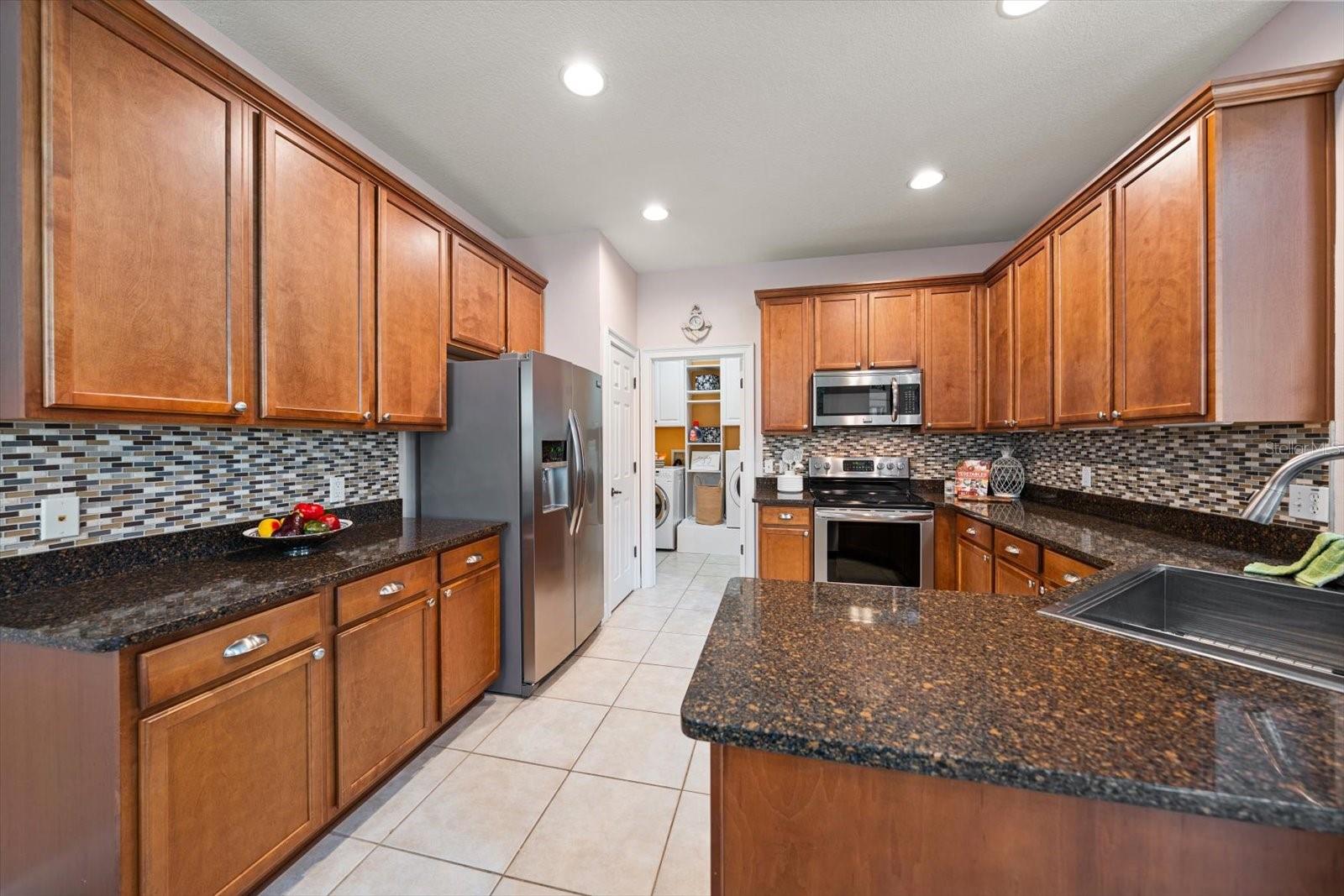 8241 ACADIAN LN, SEMINOLE, FL, 33777