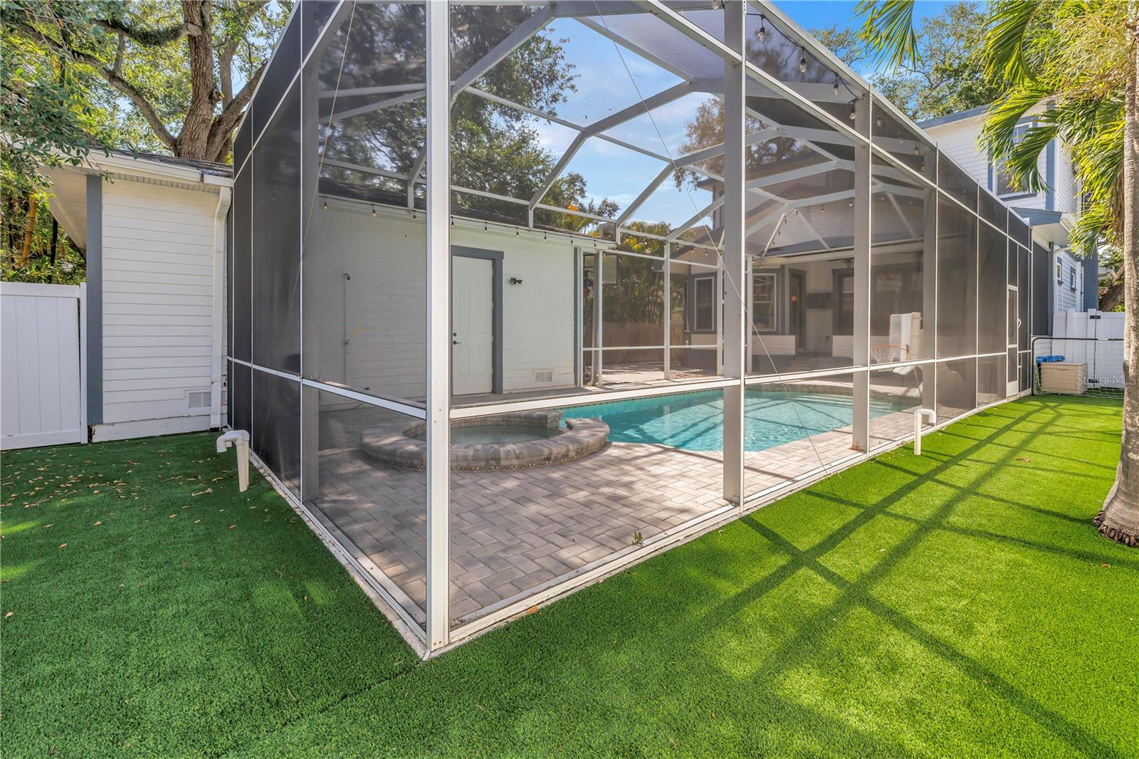 2716 W THORNTON AVE, TAMPA, FL, 33611
