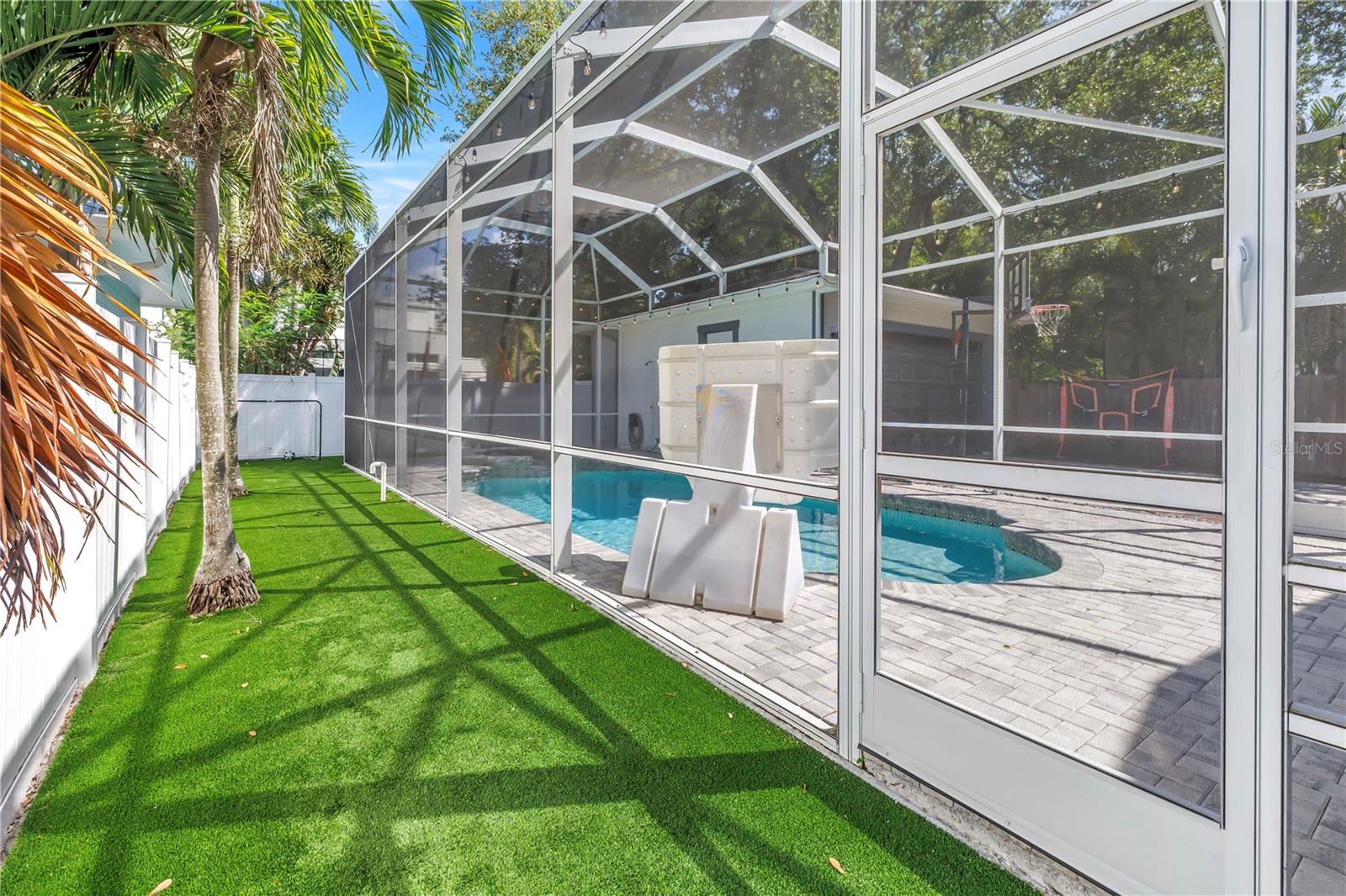 2716 W THORNTON AVE, TAMPA, FL, 33611