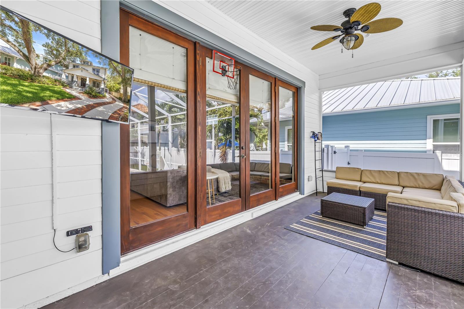 2716 W THORNTON AVE, TAMPA, FL, 33611