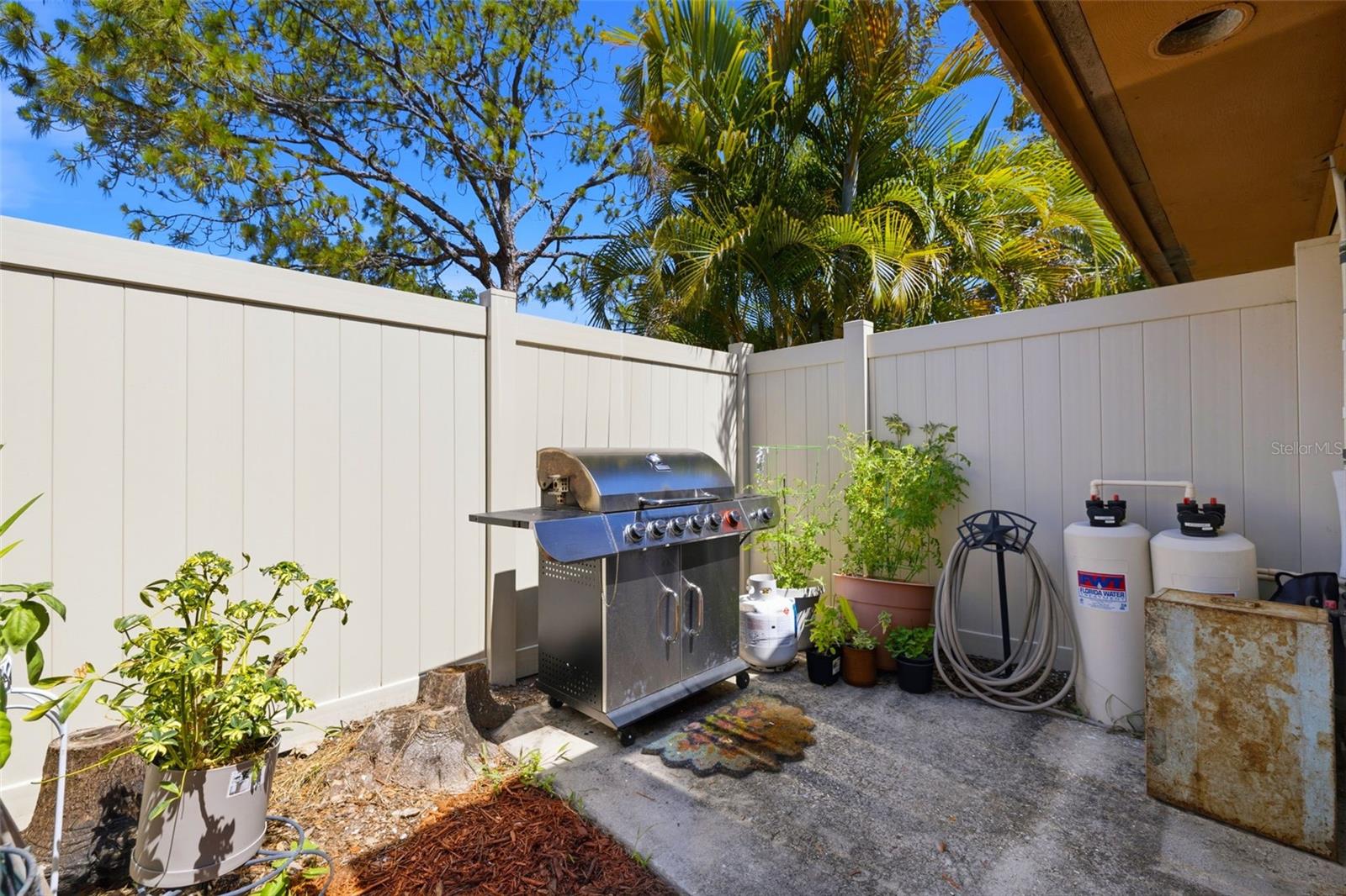 2074 SUNSET POINT RD #136, CLEARWATER, FL, 33765
