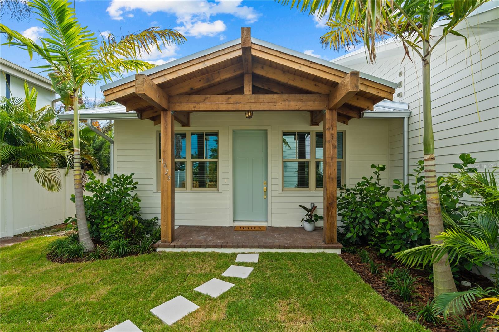 1623 31ST AVE N, ST PETERSBURG, FL, 33713