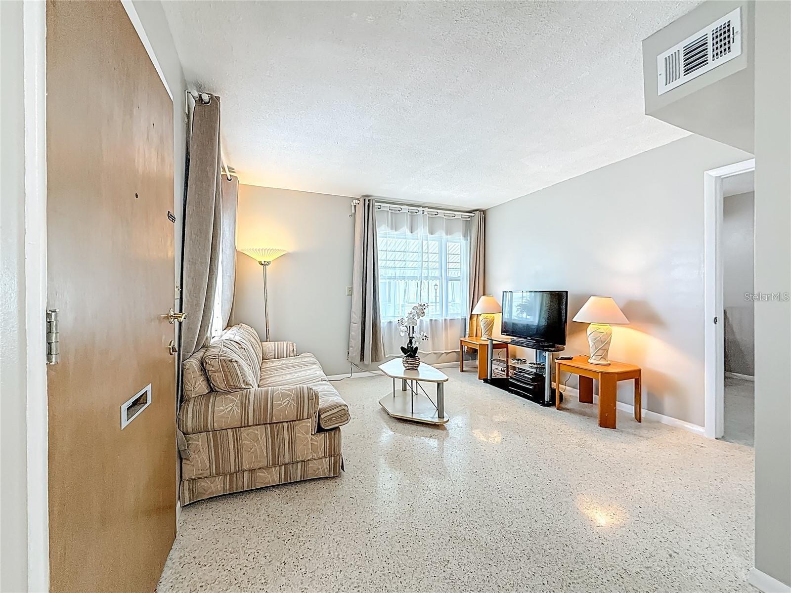 250 ROSERY RD NW #283, LARGO, FL, 33770