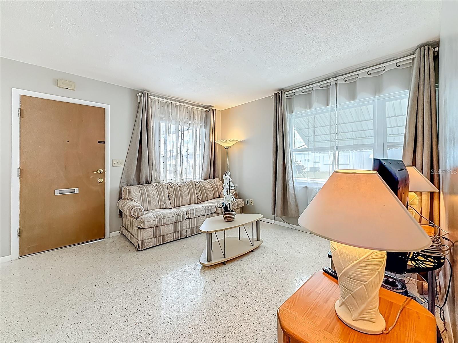 250 ROSERY RD NW #283, LARGO, FL, 33770