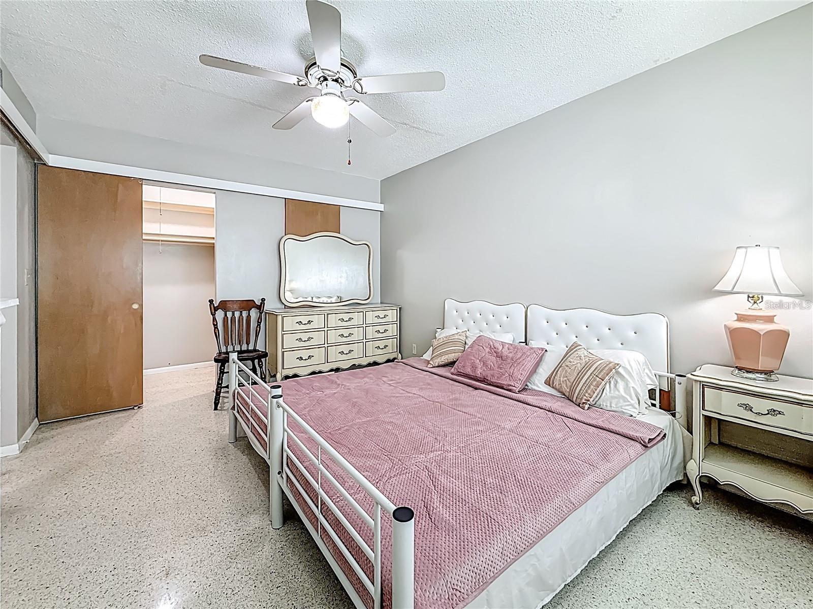 250 ROSERY RD NW #283, LARGO, FL, 33770