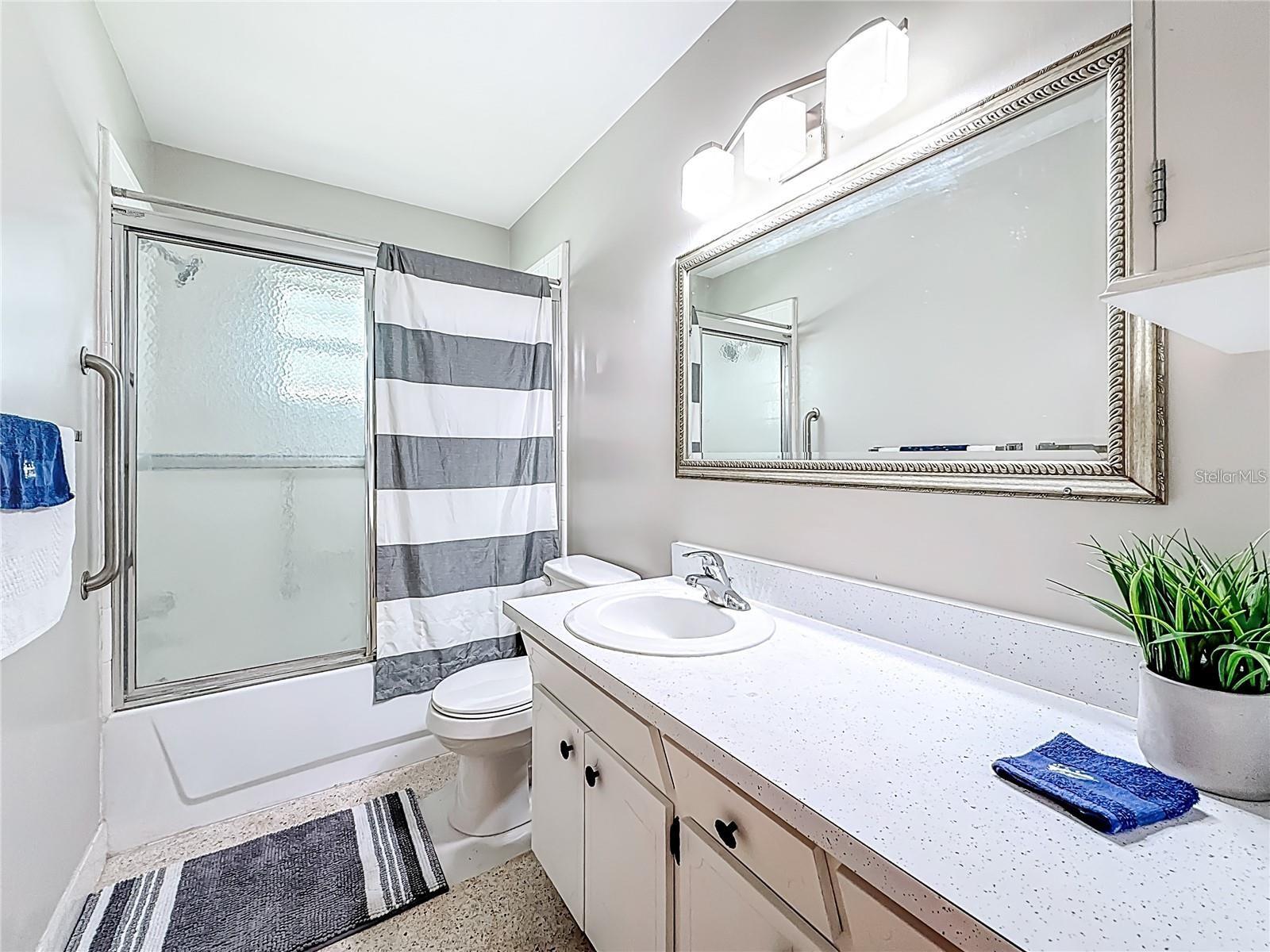250 ROSERY RD NW #283, LARGO, FL, 33770