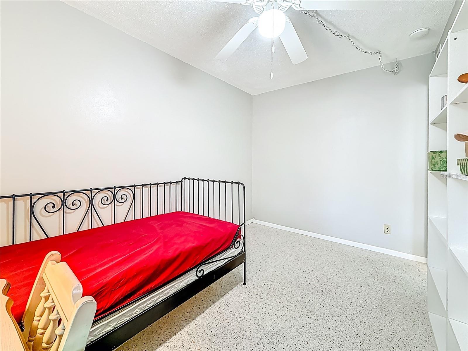 250 ROSERY RD NW #283, LARGO, FL, 33770