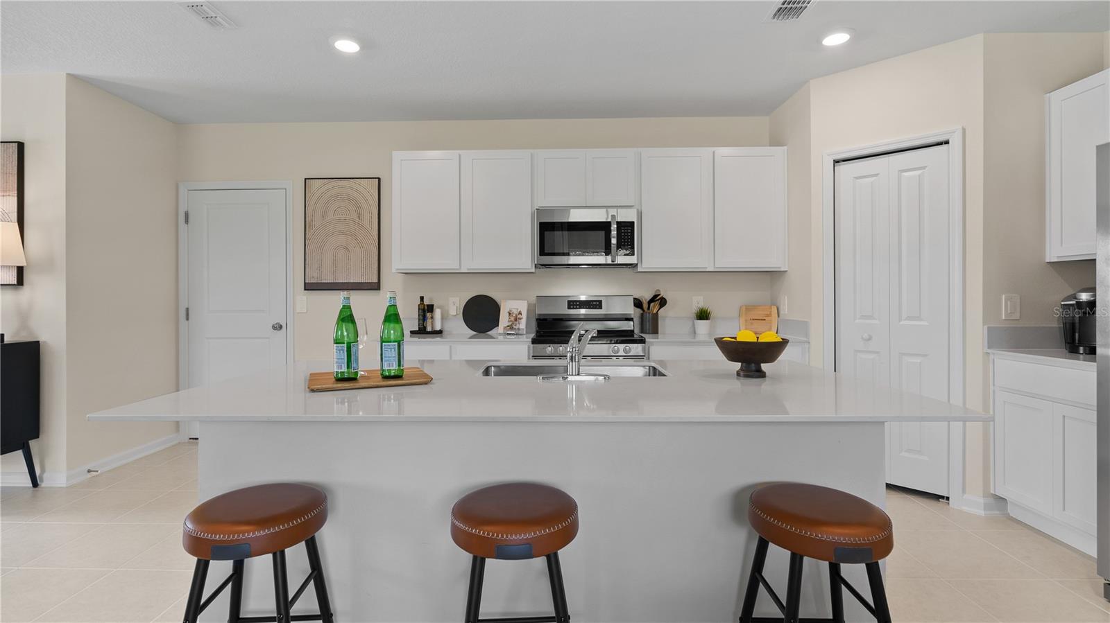 2493 HALLOW GARDEN RD, EUSTIS, FL, 32726