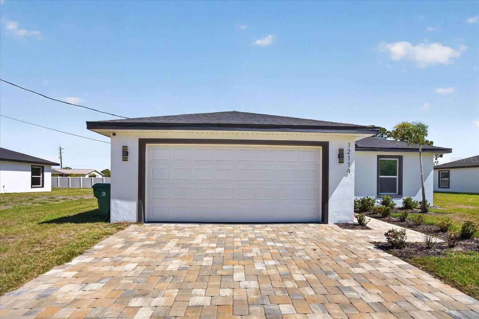 12114 CLARENDON AVE, PORT CHARLOTTE, FL, 33981