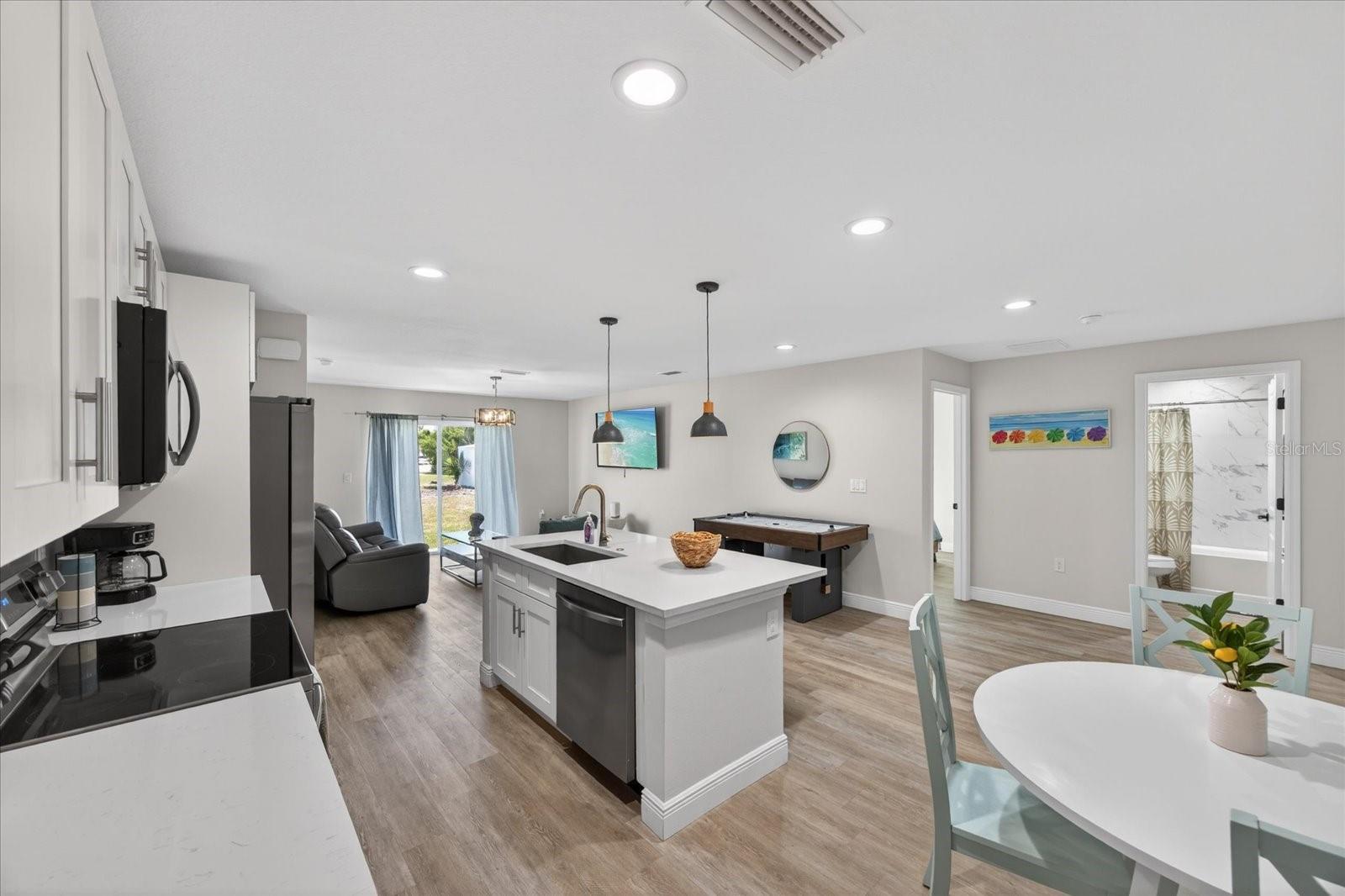 12114 CLARENDON AVE, PORT CHARLOTTE, FL, 33981