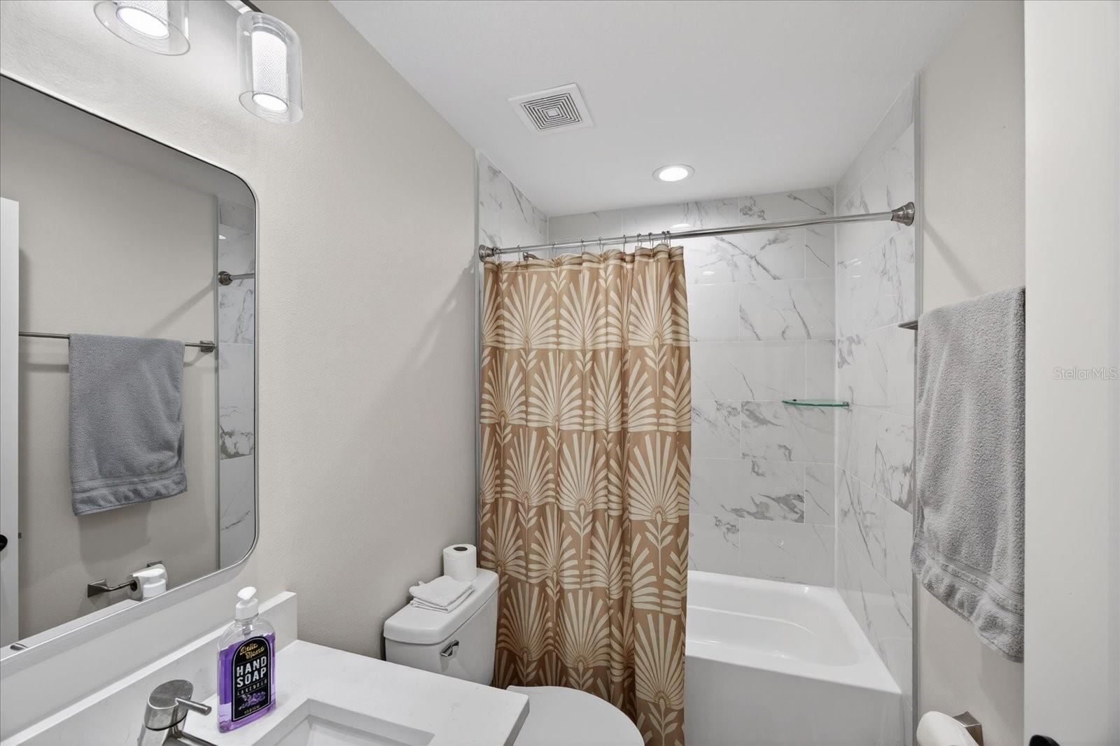 12114 CLARENDON AVE, PORT CHARLOTTE, FL, 33981