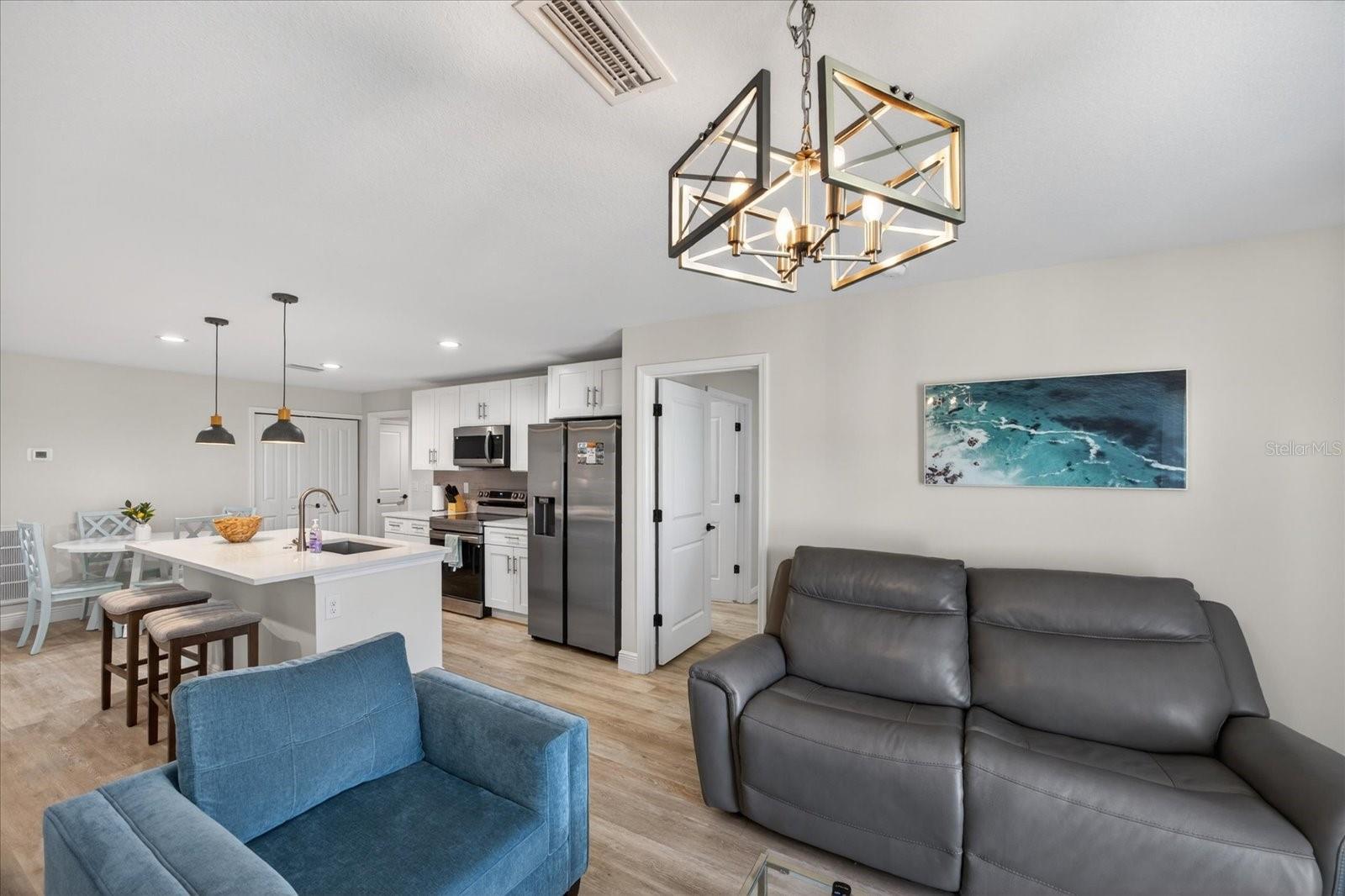 12114 CLARENDON AVE, PORT CHARLOTTE, FL, 33981