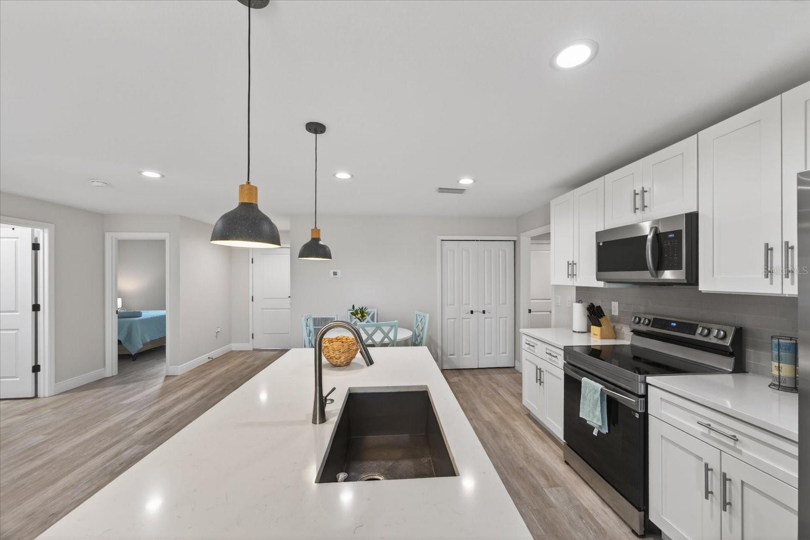 12114 CLARENDON AVE, PORT CHARLOTTE, FL, 33981