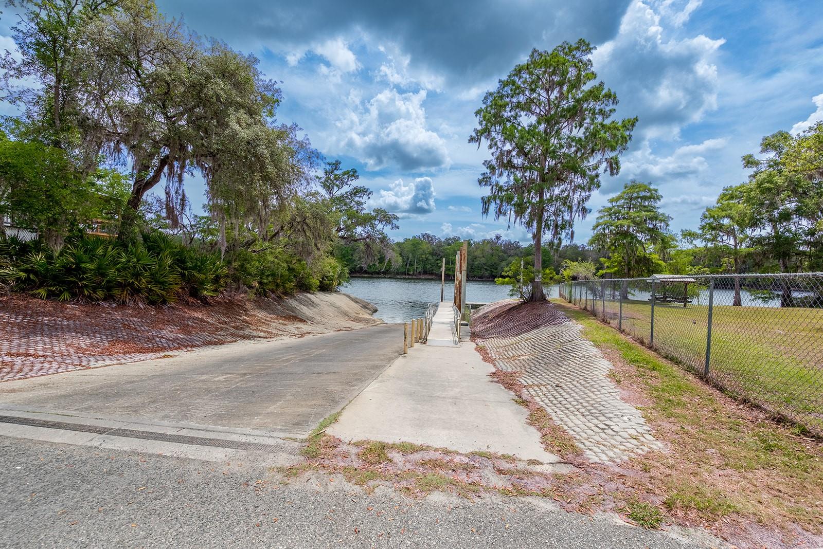 225 NE 543RD AVE, OLD TOWN, FL, 32680