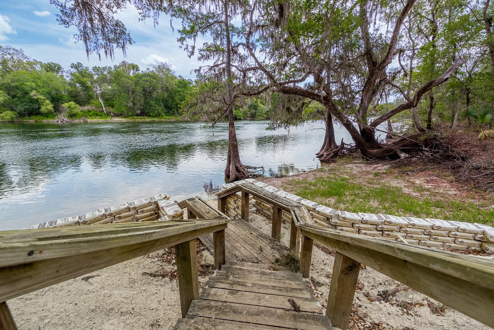 225 NE 543RD AVE, OLD TOWN, FL, 32680