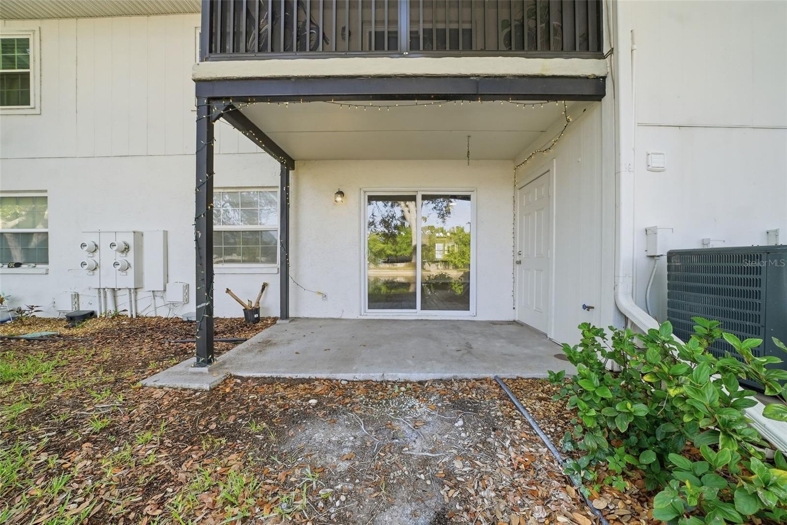 3821 N OAK DR #J21, TAMPA, FL, 33611