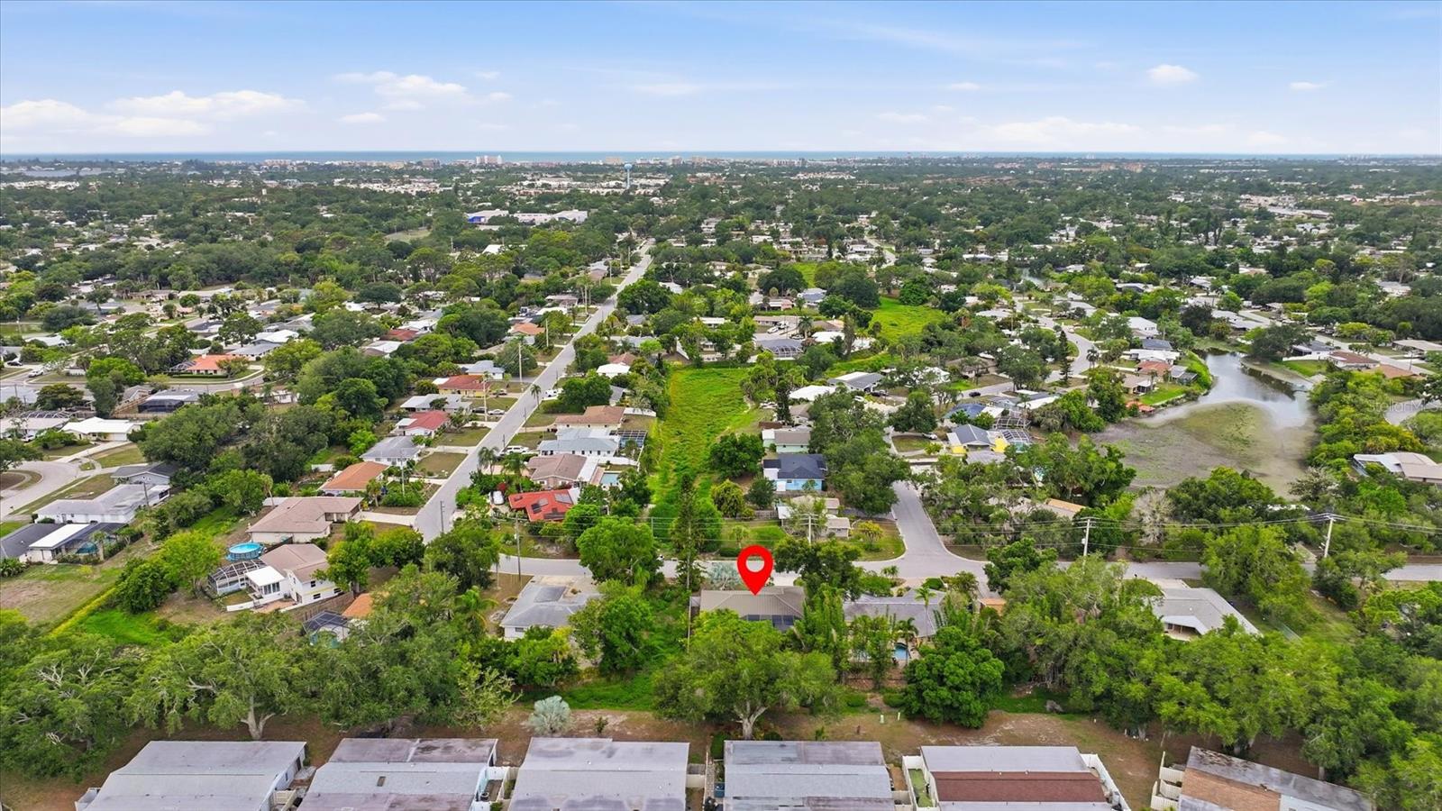 6233 ROCKEFELLER AVE, SARASOTA, FL, 34231