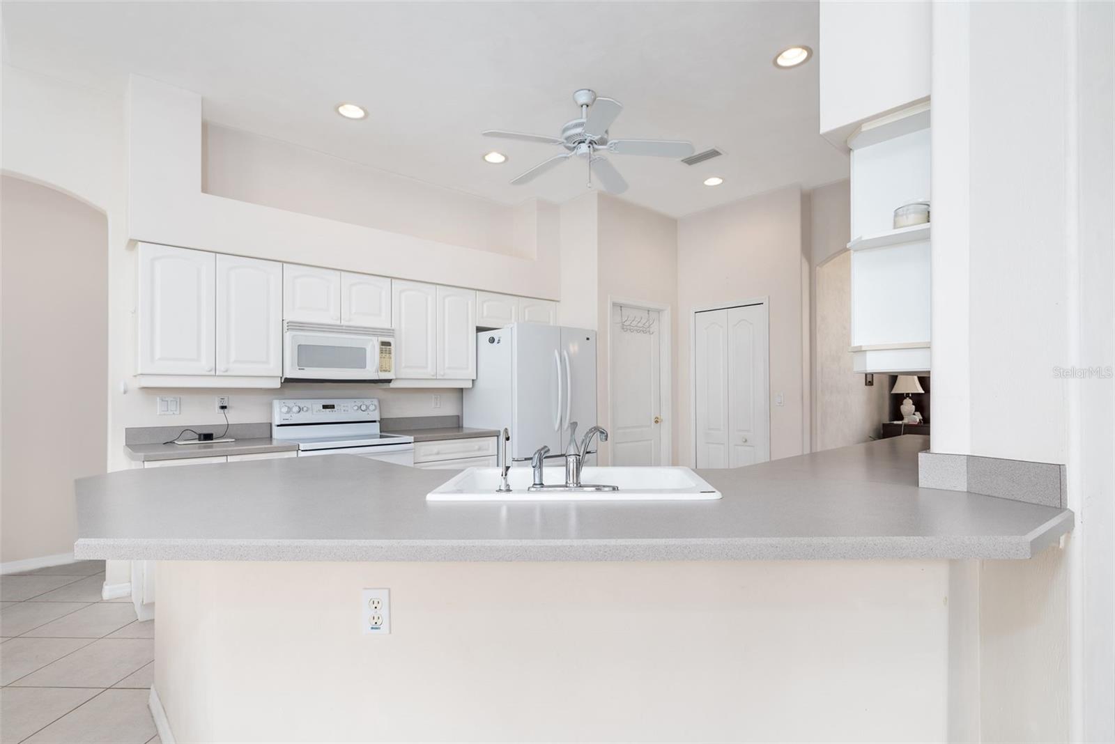 100 PARADISE VALLEY CT, DAYTONA BEACH, FL, 32114