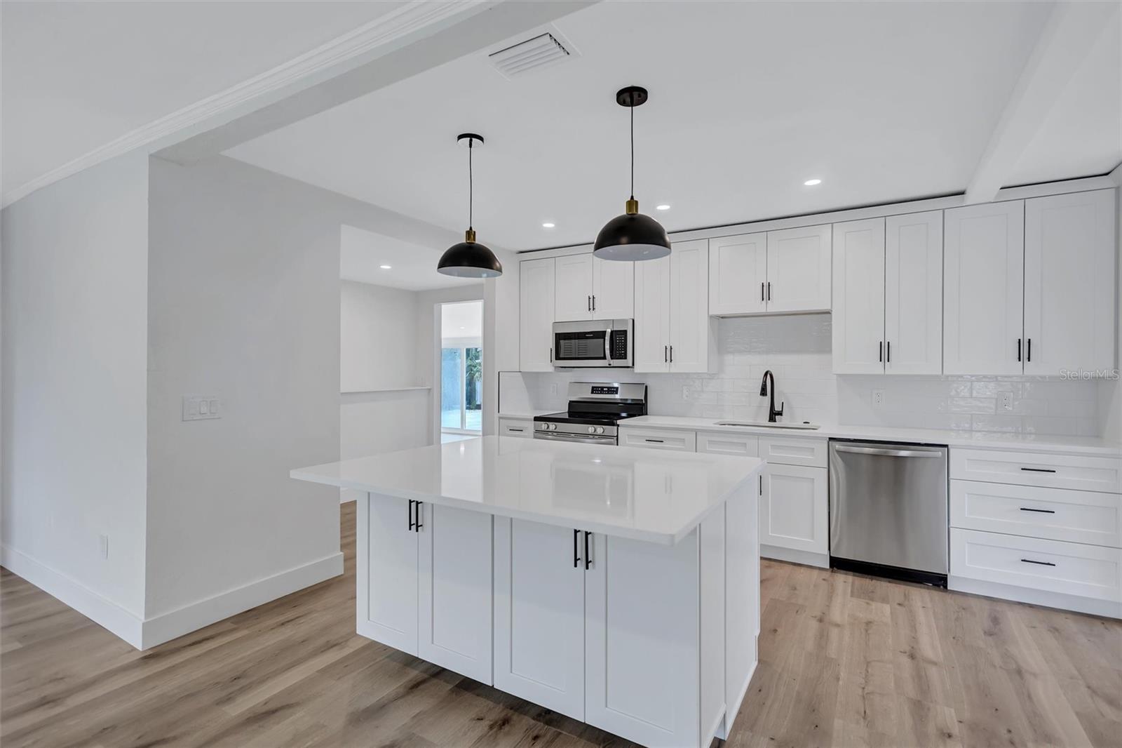 2647 SYDELLE ST, SARASOTA, FL, 34237