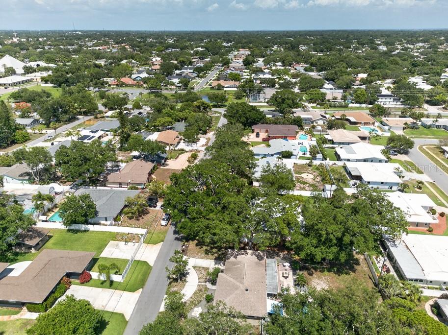 14728 BAY DR, LARGO, FL, 33774