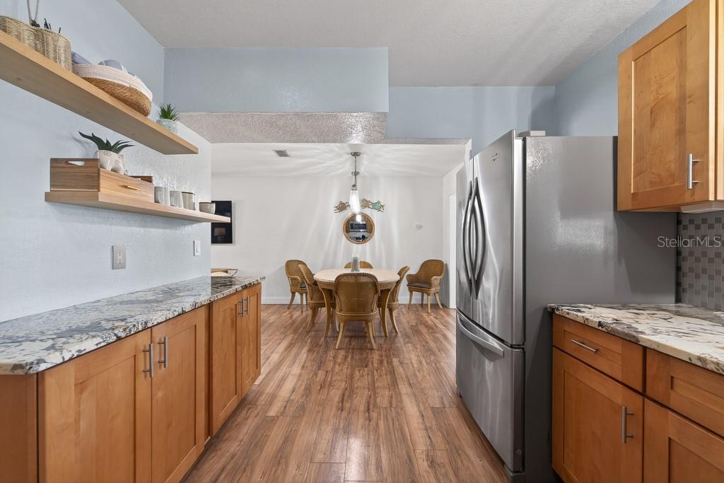 14728 BAY DR, LARGO, FL, 33774