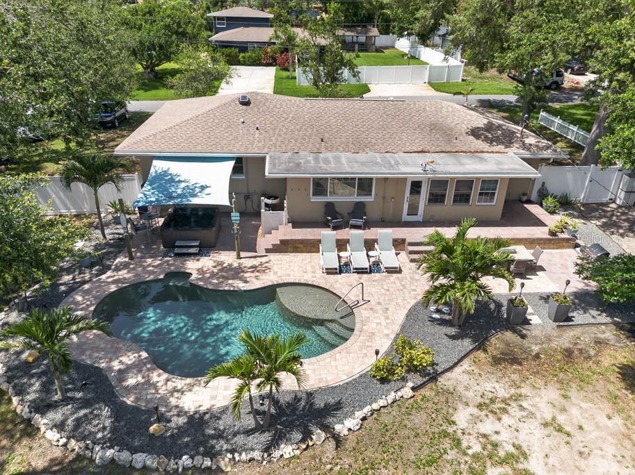 14728 BAY DR, LARGO, FL, 33774