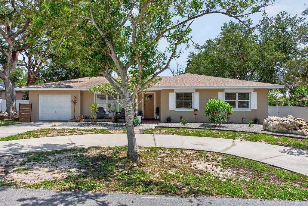 14728 BAY DR, LARGO, FL, 33774