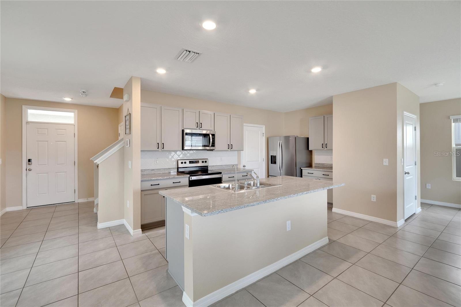17029 BLISTER WING DR, WIMAUMA, FL, 33598