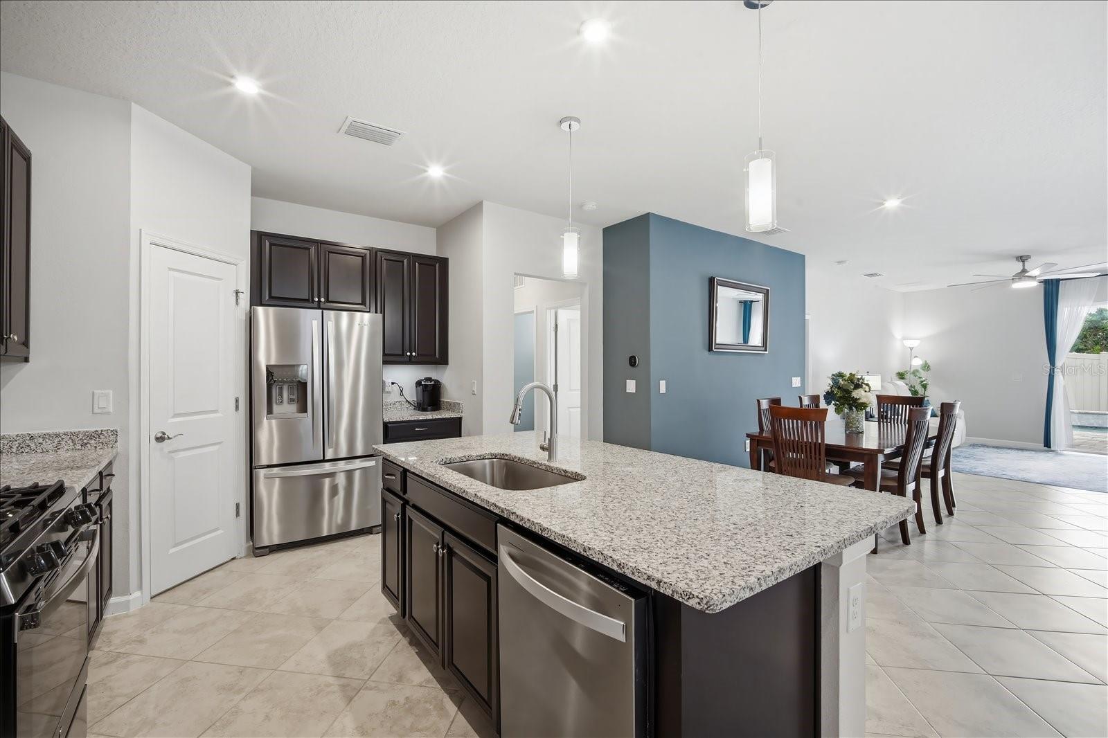 12261 BLUE PACIFIC DR, RIVERVIEW, FL, 33579