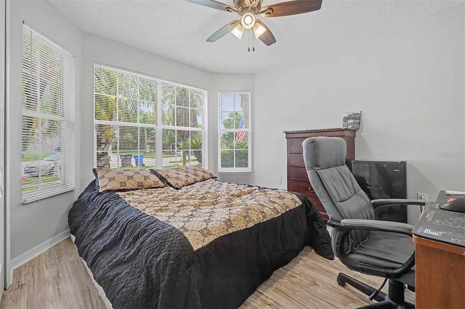 10238 CHARLESTON CORNER RD, TAMPA, FL, 33635