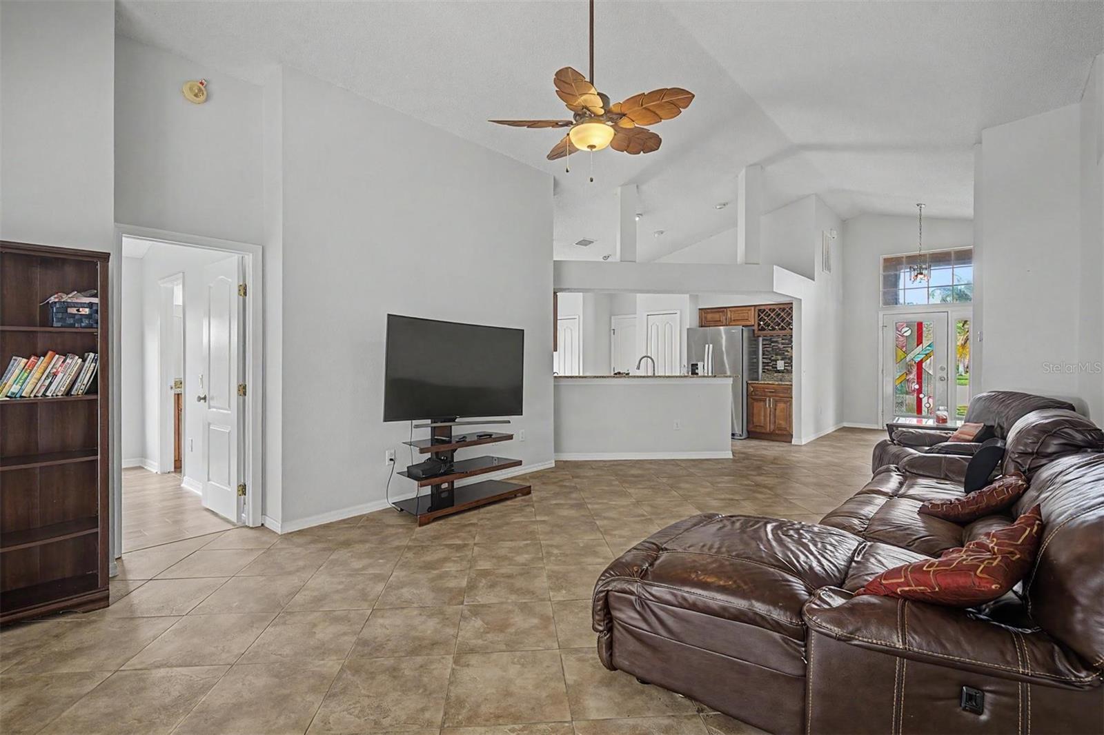 10238 CHARLESTON CORNER RD, TAMPA, FL, 33635