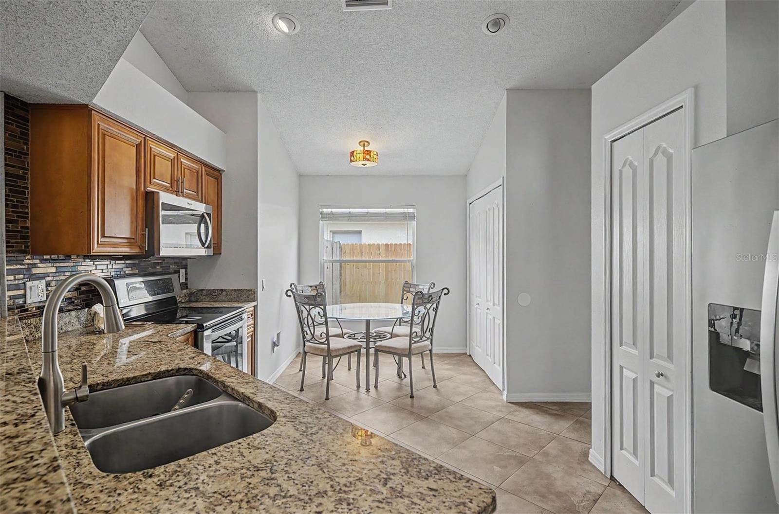 10238 CHARLESTON CORNER RD, TAMPA, FL, 33635