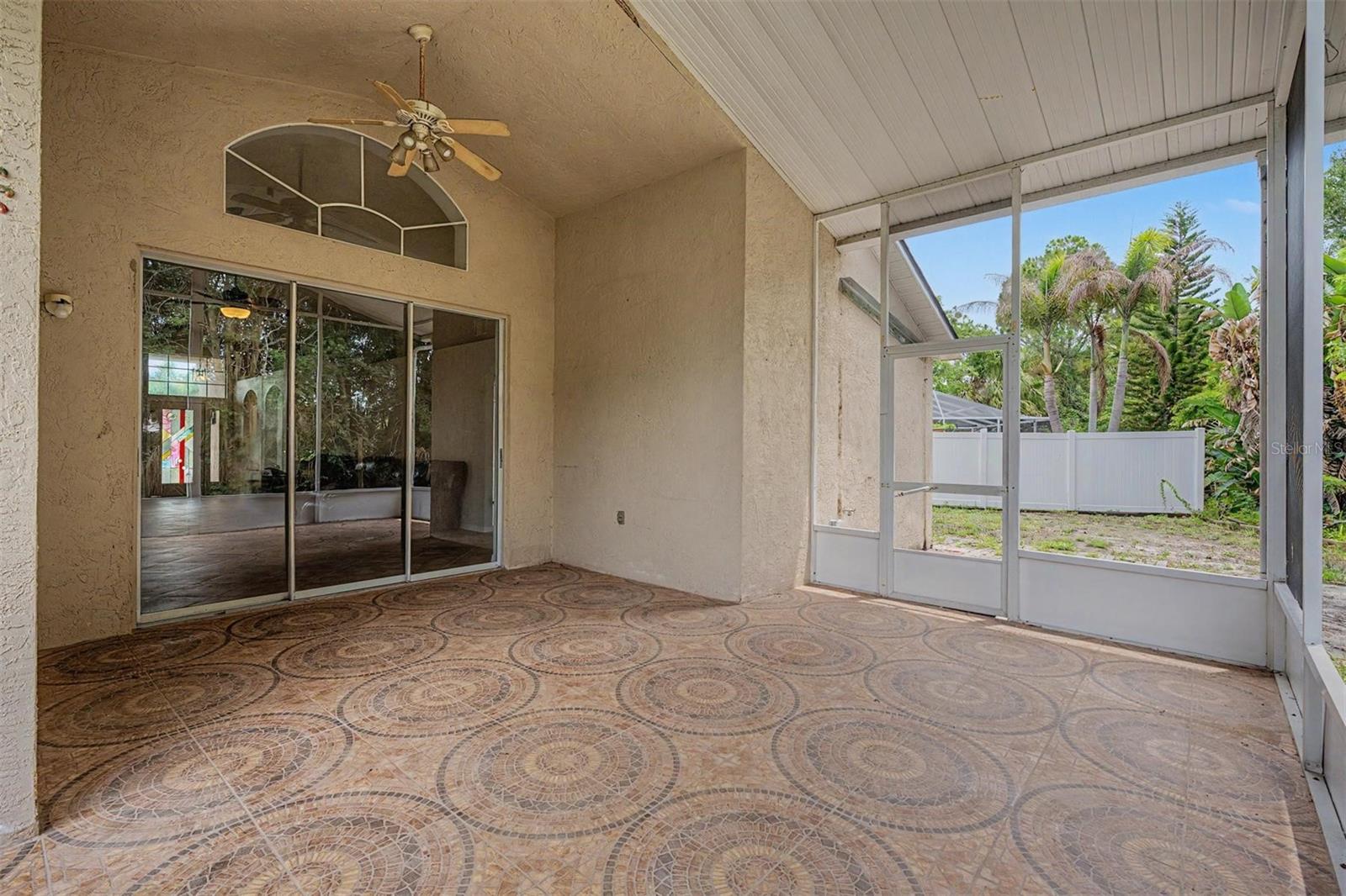 10238 CHARLESTON CORNER RD, TAMPA, FL, 33635