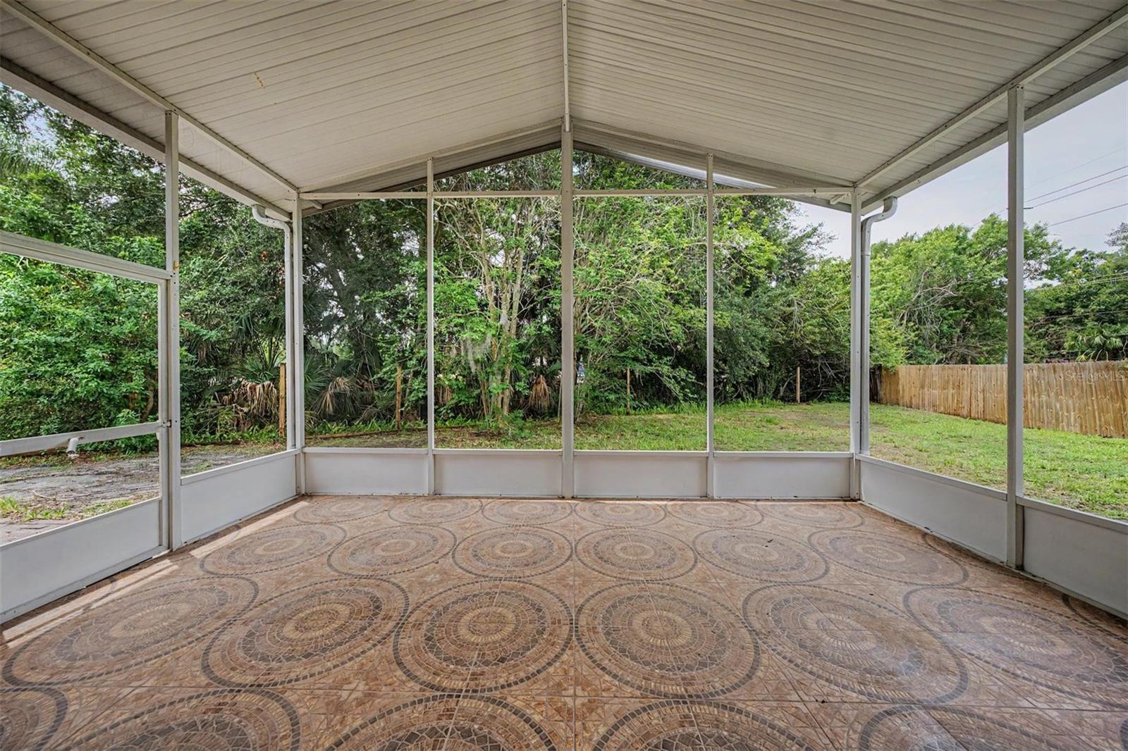 10238 CHARLESTON CORNER RD, TAMPA, FL, 33635